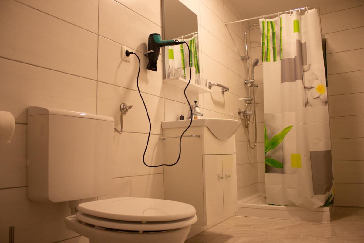 Motel Turisticna Kmetija Sirk Zgornja Velka Zewnętrze zdjęcie